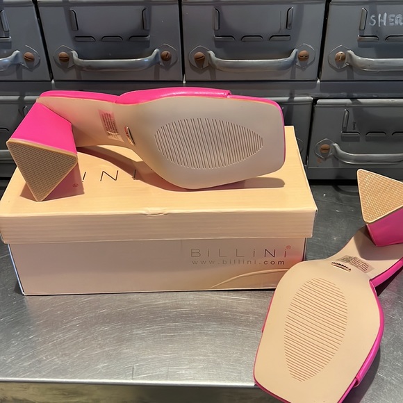 Barbie Pink Bellini block heels - Picture 2 of 4